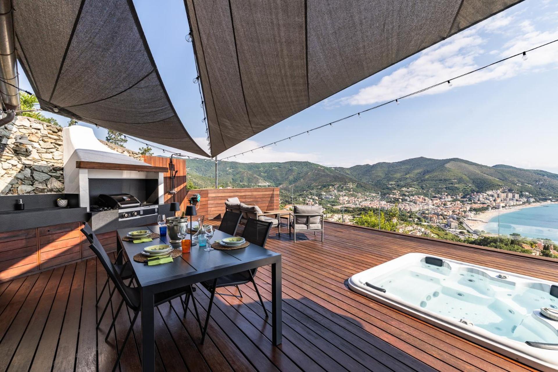 Вілла Spettacolare Vista Isola Terrazza E Idromassaggio Нолі Екстер'єр фото