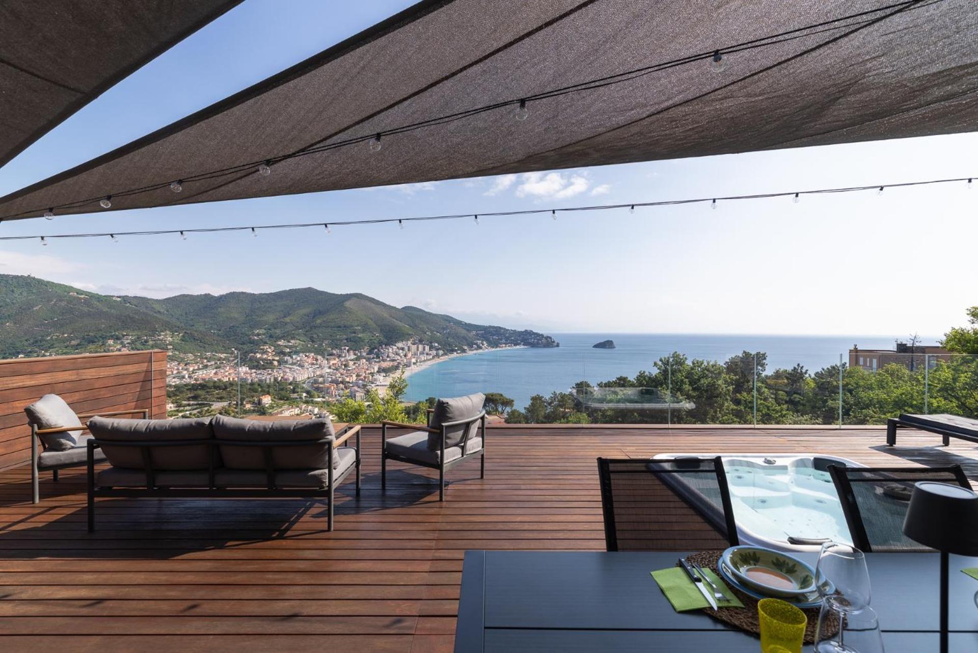 Вілла Spettacolare Vista Isola Terrazza E Idromassaggio Нолі Екстер'єр фото