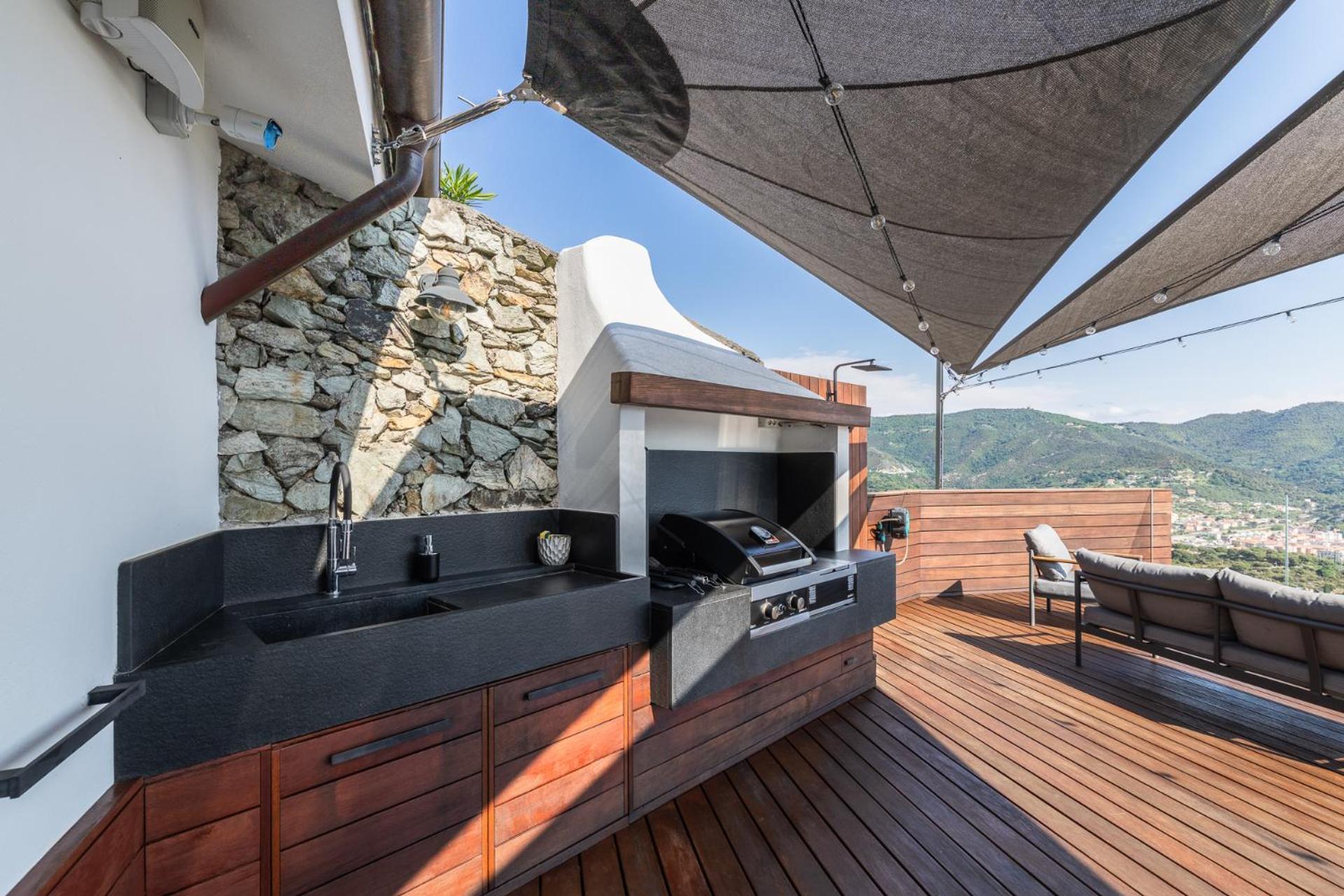 Вілла Spettacolare Vista Isola Terrazza E Idromassaggio Нолі Екстер'єр фото